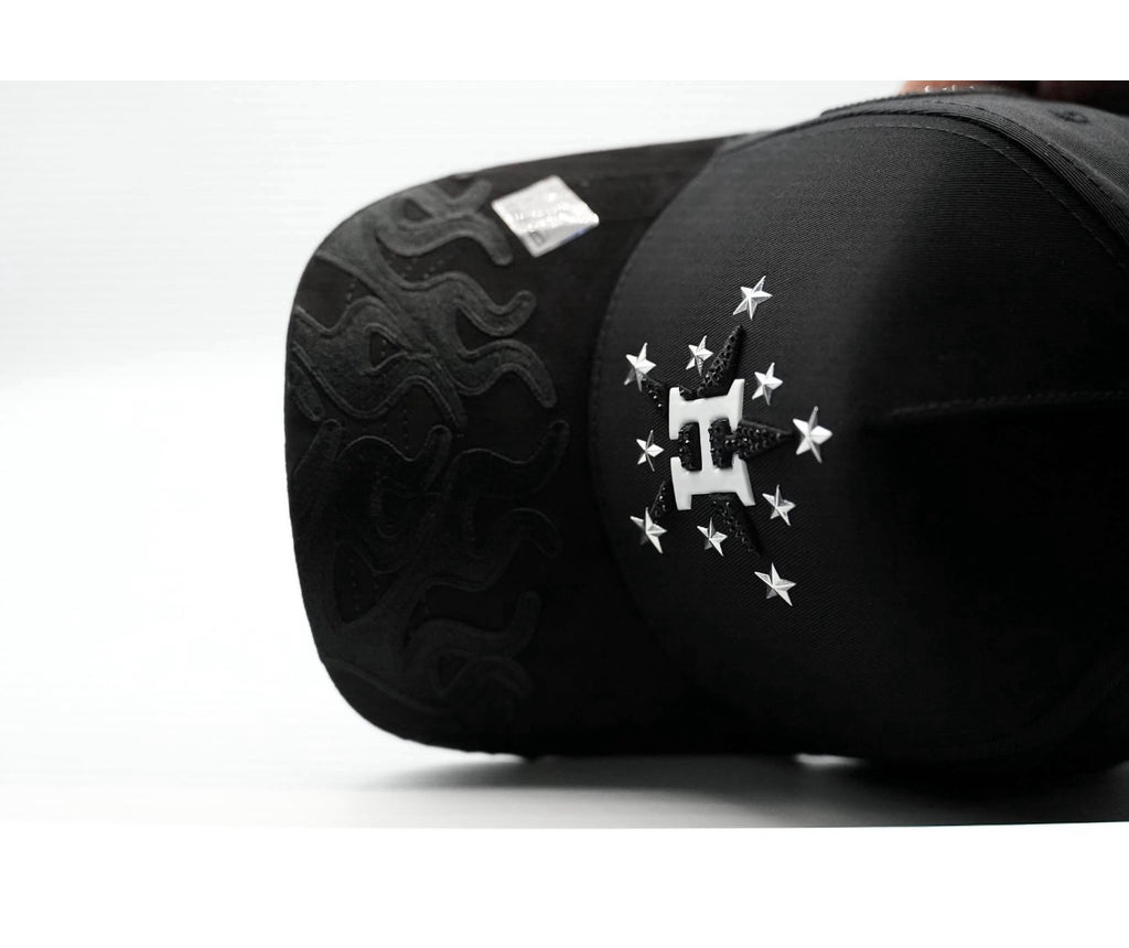 Premium black cap’s